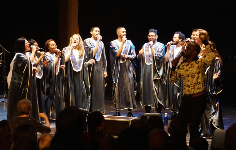 Pandora Producciones - La musica gospel de coro soul Connection y Naviland, el musical llenarán de ilusión y color la navidad en el Auditorio Ciudad de León