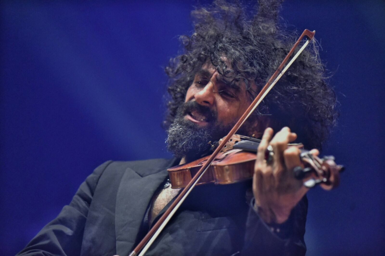 La historia de superación de Ara Malikian seduce al público de Valladolid - Pandora Producciones - Valladolid 2017 La historia de superación de Ara Malikian seduce al público de Valladolid - Pandora Producciones - Valladolid 2017