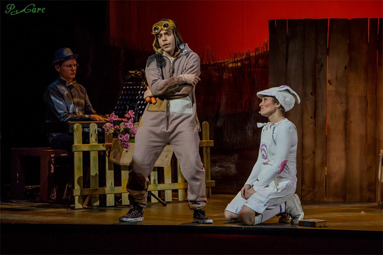 Pandora Producciones - Fundos Forum - 2021 - EL PEQUEÑO CONEJO BLANCO: El Musical (Espectáculo infantil)