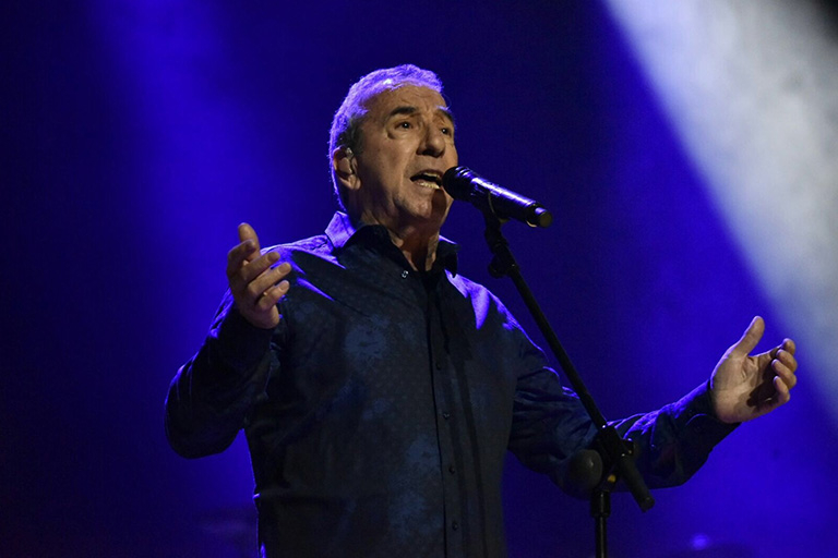 Pandora Producciones - Magistral concierto de Perales en el Centro Cultural Miguel Delibes Pandora Producciones - Magistral concierto de Perales en el Centro Cultural Miguel Delibes