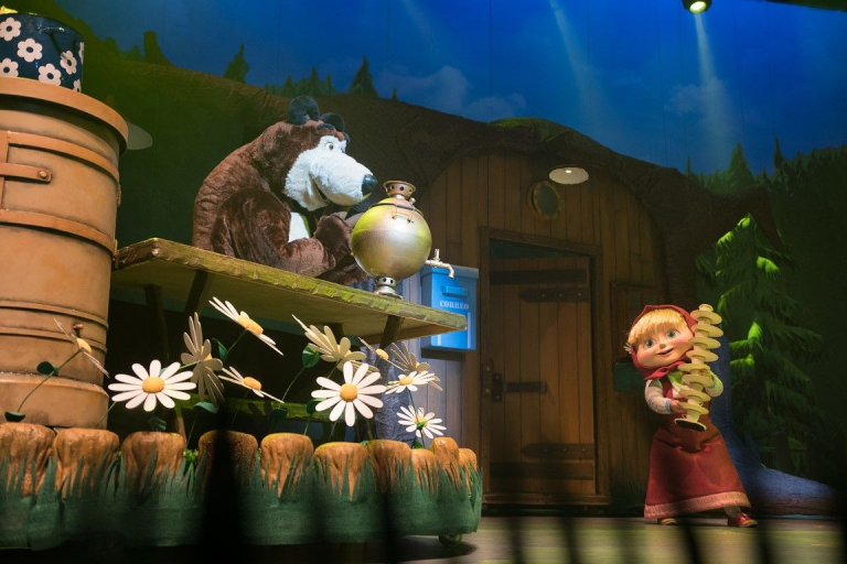 Pandora Producciones - Masha y el Oso - Rescate en el Circo - 2018