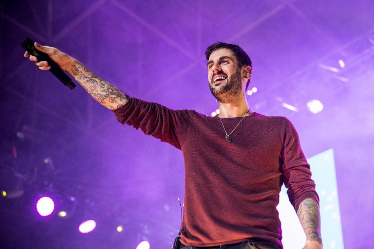 Pandora Producciones - La gira ‘Quítate las Gafas’ de Melendi llega este viernes 20 a Valladolid antes de su retorno a América