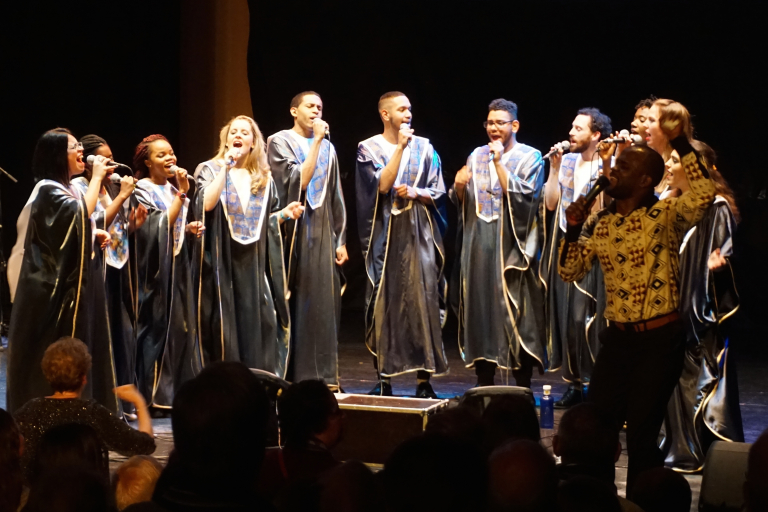 Pandora Producciones - La musica gospel de coro soul Connection y Naviland, el musical llenarán de ilusión y color la navidad en el Auditorio Ciudad de León