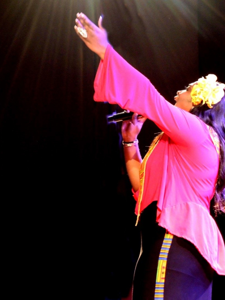 Pandora Producciones - Harlem Gospel Choir "Tour Homenaje a Adele" - Santiago de Compostela - A Coruña - 2016