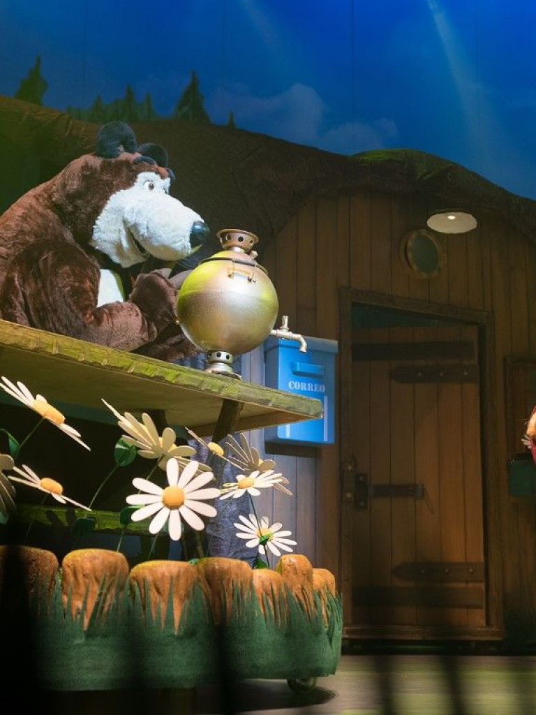 Pandora Producciones - Masha y el Oso - Rescate en el Circo - 2018